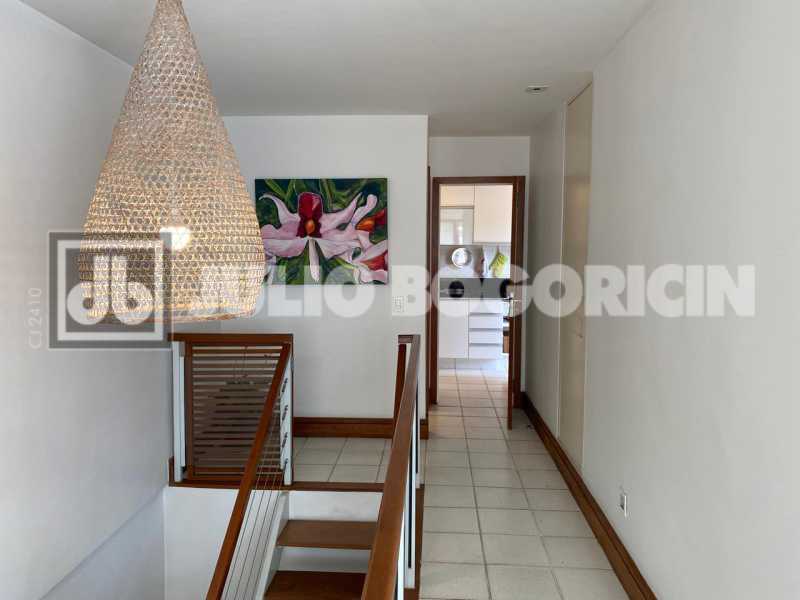 WhatsApp Image 2025-10-19 at 1 - 22