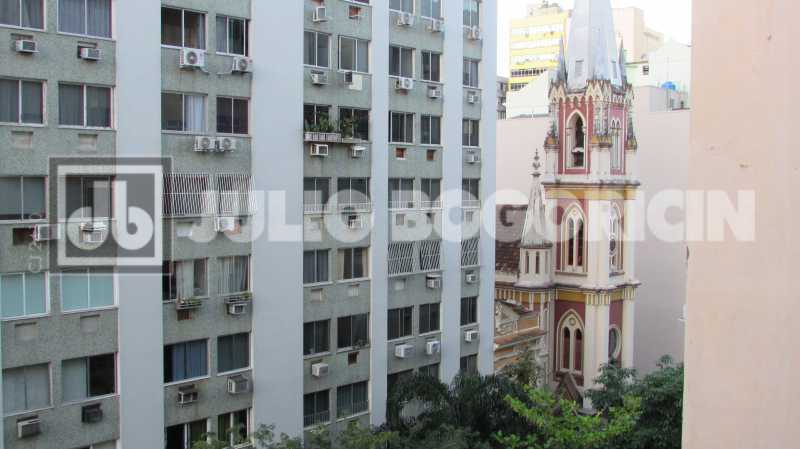 Conheça 1 do imóvel - Gloria - Juntinho Metro - Lindo apartamento - Claro e ventilado - Silencioso - Sala - 1 quarto - Cozinha clara e espaçosa - Área de serviço arejada - 50m² no IPTU - Entrar, morar e ser feliz! - JBF16871 - 1 1 - 1