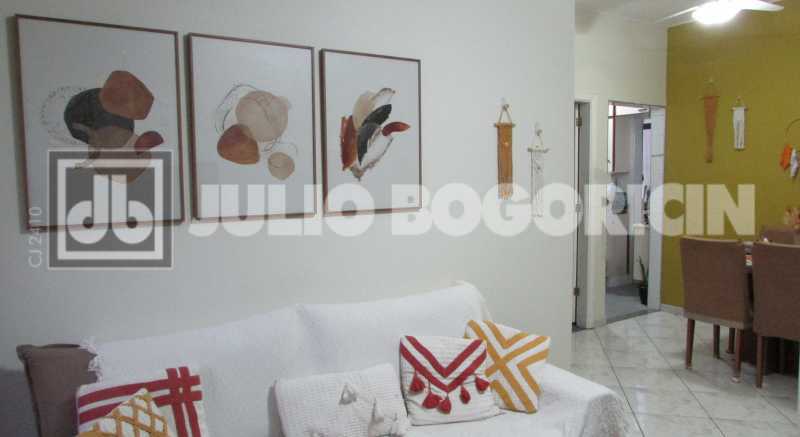 Conheça 9 do imóvel - Gloria - Juntinho Metro - Lindo apartamento - Claro e ventilado - Silencioso - Sala - 1 quarto - Cozinha clara e espaçosa - Área de serviço arejada - 50m² no IPTU - Entrar, morar e ser feliz! - JBF16871 - 9 9 - 9