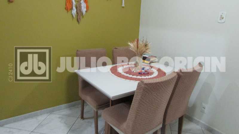 Conheça 15 do imóvel - Gloria - Juntinho Metro - Lindo apartamento - Claro e ventilado - Silencioso - Sala - 1 quarto - Cozinha clara e espaçosa - Área de serviço arejada - 50m² no IPTU - Entrar, morar e ser feliz! - JBF16871 - 15 15 - 15