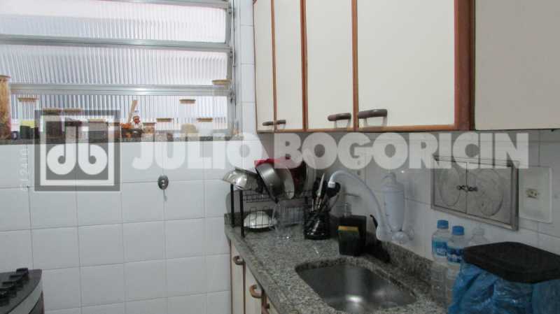 Conheça 29 do imóvel - Gloria - Juntinho Metro - Lindo apartamento - Claro e ventilado - Silencioso - Sala - 1 quarto - Cozinha clara e espaçosa - Área de serviço arejada - 50m² no IPTU - Entrar, morar e ser feliz! - JBF16871 - 29 29 - 29