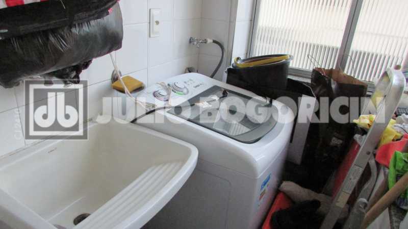 Conheça 34 do imóvel - Gloria - Juntinho Metro - Lindo apartamento - Claro e ventilado - Silencioso - Sala - 1 quarto - Cozinha clara e espaçosa - Área de serviço arejada - 50m² no IPTU - Entrar, morar e ser feliz! - JBF16871 - 34 34 - 34