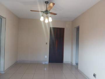 Ótima localização - Ótimo apartamento, sala e quarto, depedência, vaga e varanda - JBT15203