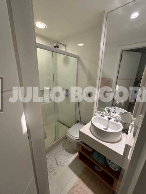 WhatsApp Image 2025-10-14 at 1 - 7