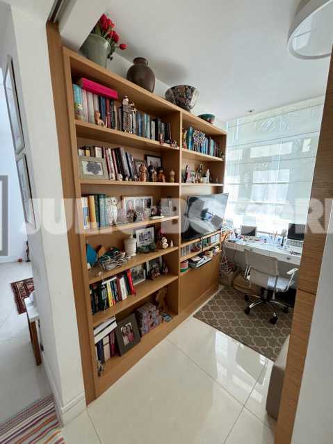 WhatsApp Image 2025-10-14 at 1 - 8