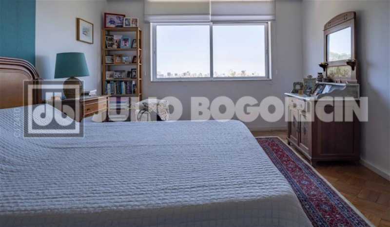 WhatsApp Image 2025-10-14 at 1 - 16