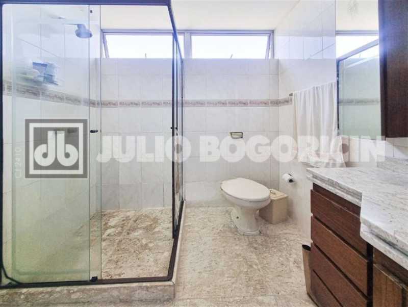 WhatsApp Image 2025-10-14 at 1 - 17