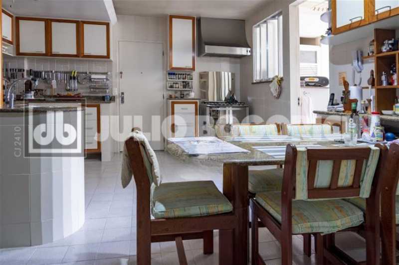 WhatsApp Image 2025-10-14 at 1 - 26