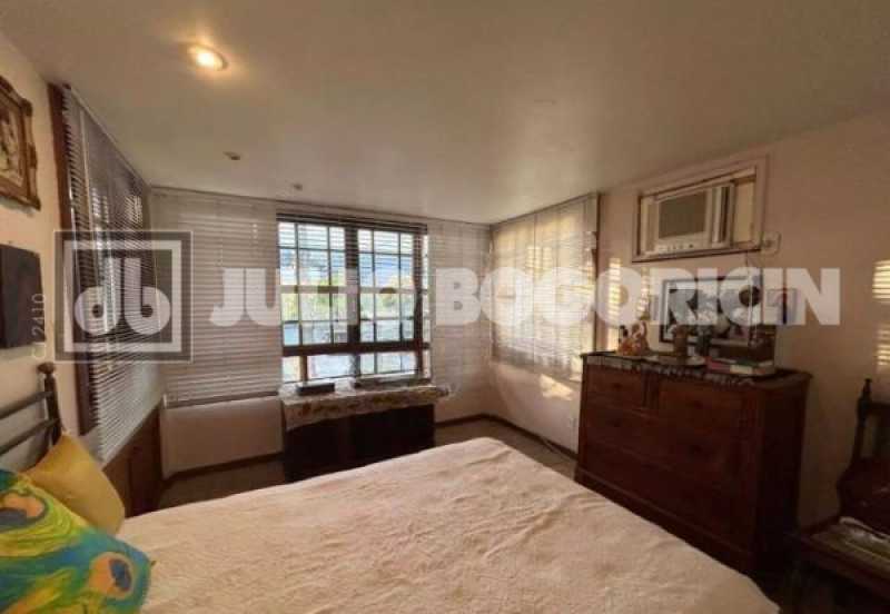 b2fe7d85-0706-469d-a7ab-c41342 - 22