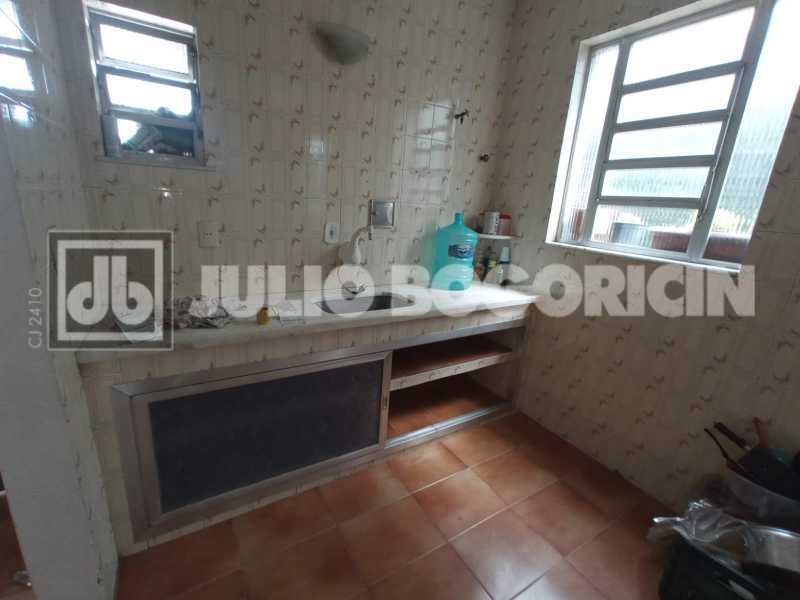 JBI61696 30. - 19