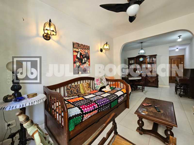 f0286547-21b9-461b-ab17-21a793 - 5