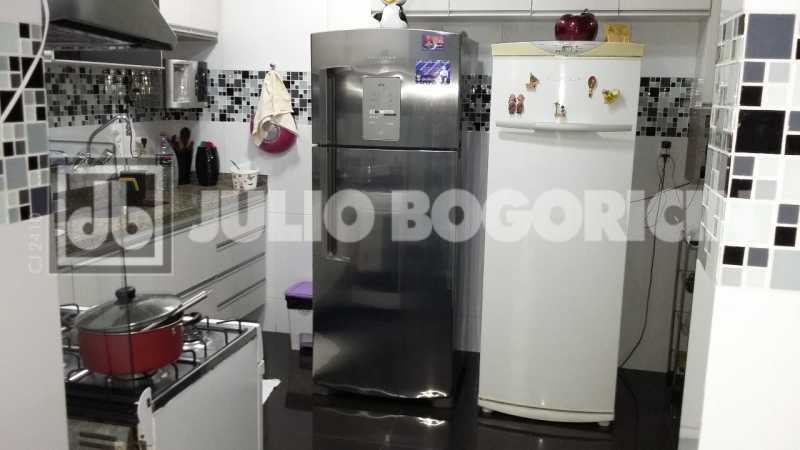 WhatsApp Image 2025-10-22 at 1 - 6