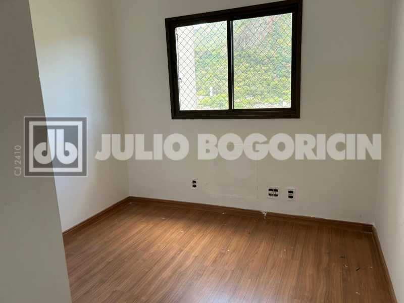 Conheça 11-Quarto do imóvel - Curicica 4 quartos 1 suíte varanda sala L 2 vagas lazer completo no condomínio - JBRB41860 - 11 11-Quarto - 11