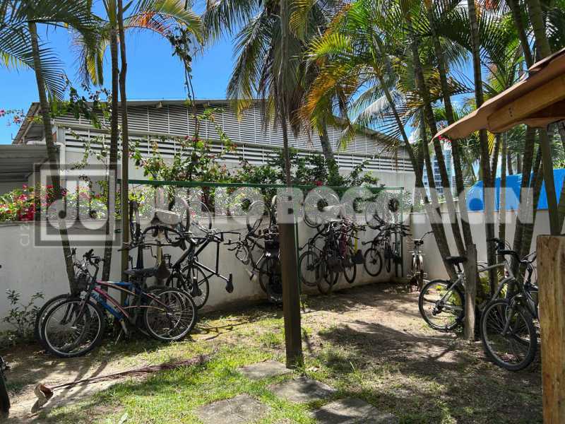 Conheça 33-Bicicletário do imóvel - Curicica 4 quartos 1 suíte varanda sala L 2 vagas lazer completo no condomínio - JBRB41860 - 33 33-Bicicletário - 33