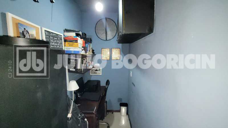 7de9a6d1-04b1-4112-ad9a-7f9b68 - 22