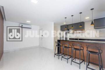 Imperdível - Barra lateral mar reformadíssimo vista mar 2 quartos - JBB216443