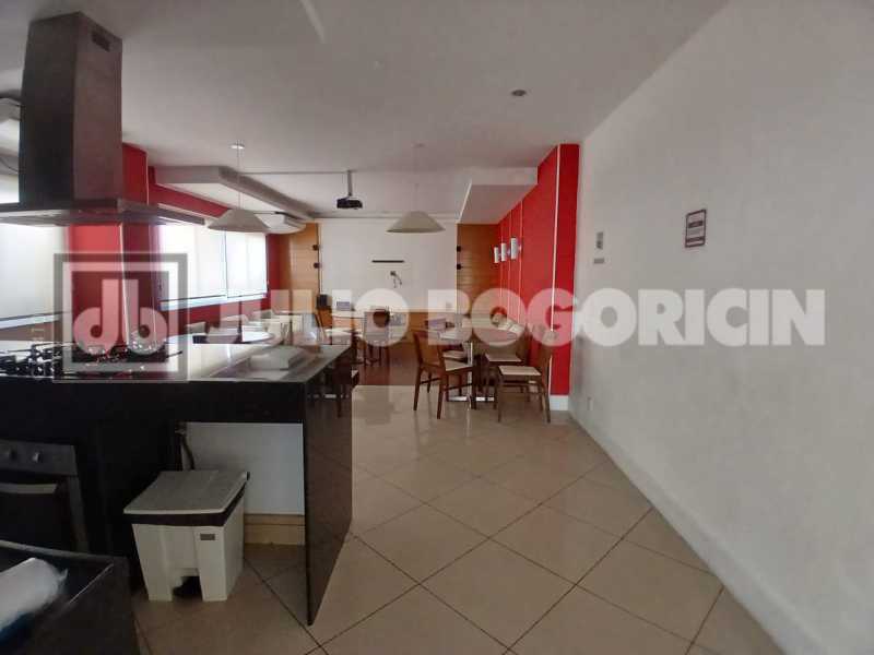 Conheça 32 do imóvel - MEIER - VARANDA GOURMET - 2 QUARTOS - SUITE - ARMÁRIOS - TOTAL INFRAESTRUTURA - 2 VAGAS NA ESCRITURA - JBM223400 - 32 32 - 32