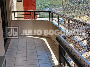 Imperdível - EXCELENTE APARTAMENTO, ANDAR ALTO VISTA PARA PEDRA DA GÁVEA, VARANDÃO, 2 QUARTOS, ARMÁRIO, SUITE , COZINHA PLANEJADA DEPENDÊNCIA COMPLETA E GARAGEM - JBB216441