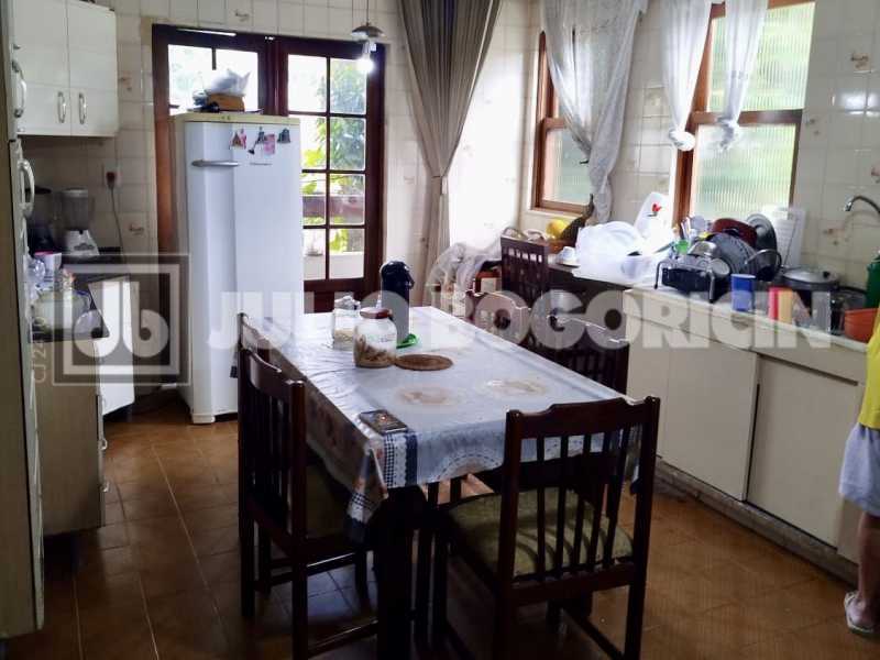 42434701-9d08-4914-9be2-04855b - 8