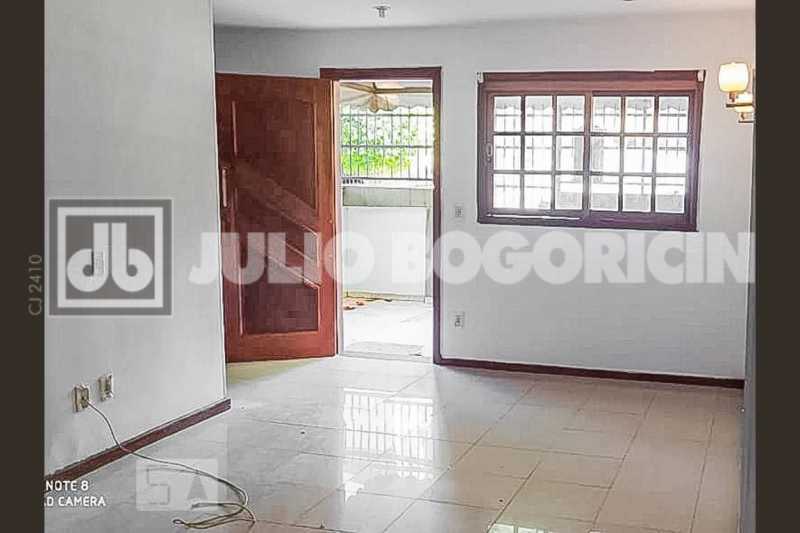 e2979d14-051d-4845-841c-e025a7 - 16