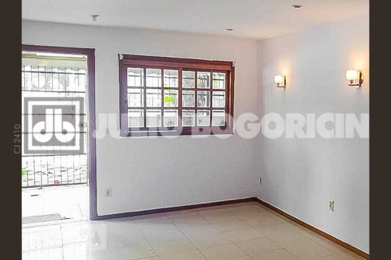 c064844d-f517-43c3-9d09-47d89a - 17