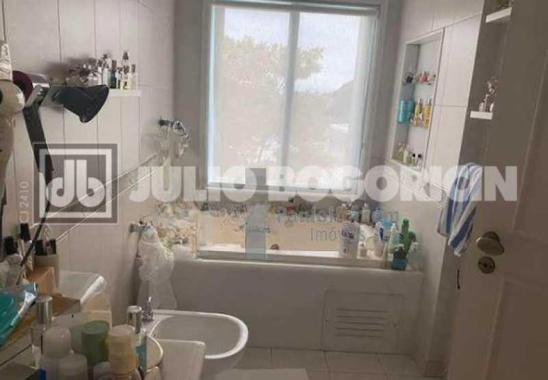 WhatsApp Image 2025-10-24 at 1 - 14