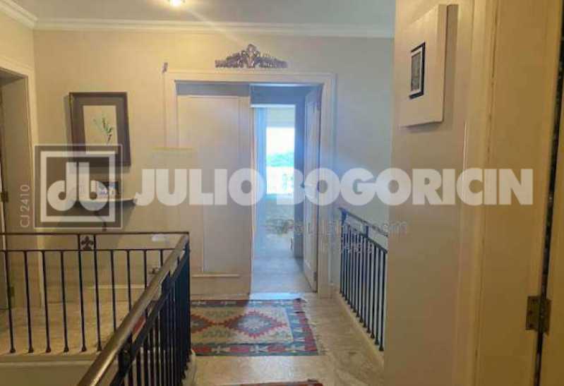 WhatsApp Image 2025-10-24 at 1 - 18