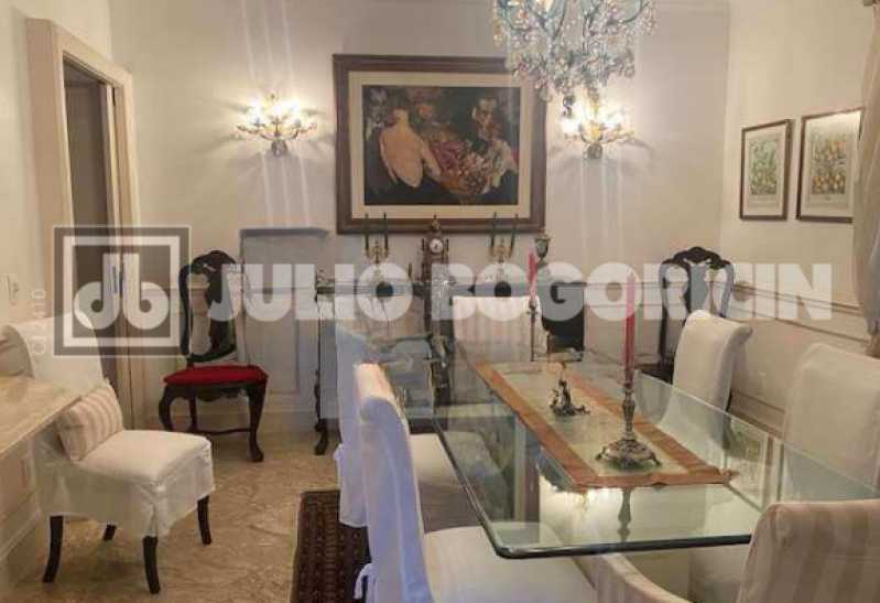 WhatsApp Image 2025-10-24 at 1 - 7