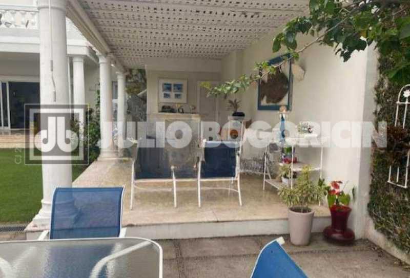 WhatsApp Image 2025-10-24 at 1 - 24