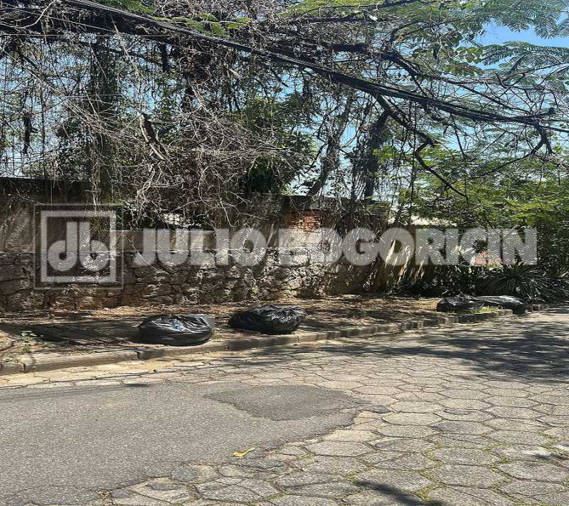 WhatsApp Image 2025-10-23 at 1 - 3