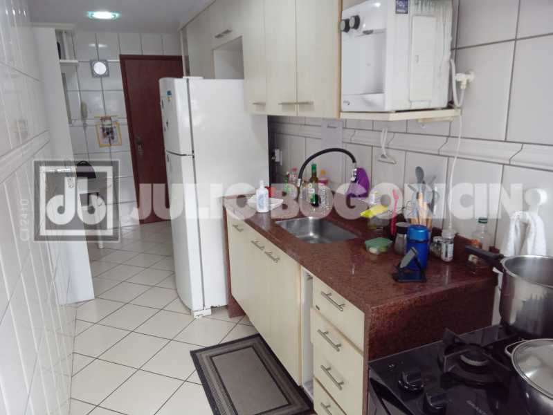 20251028_123027 - 29