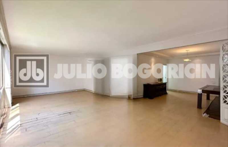 WhatsApp Image 2025-10-30 at 1 - 5