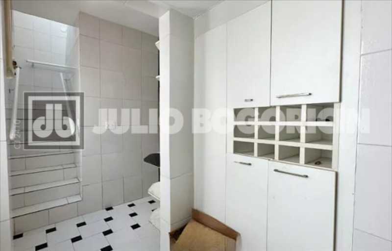 WhatsApp Image 2025-10-30 at 1 - 17