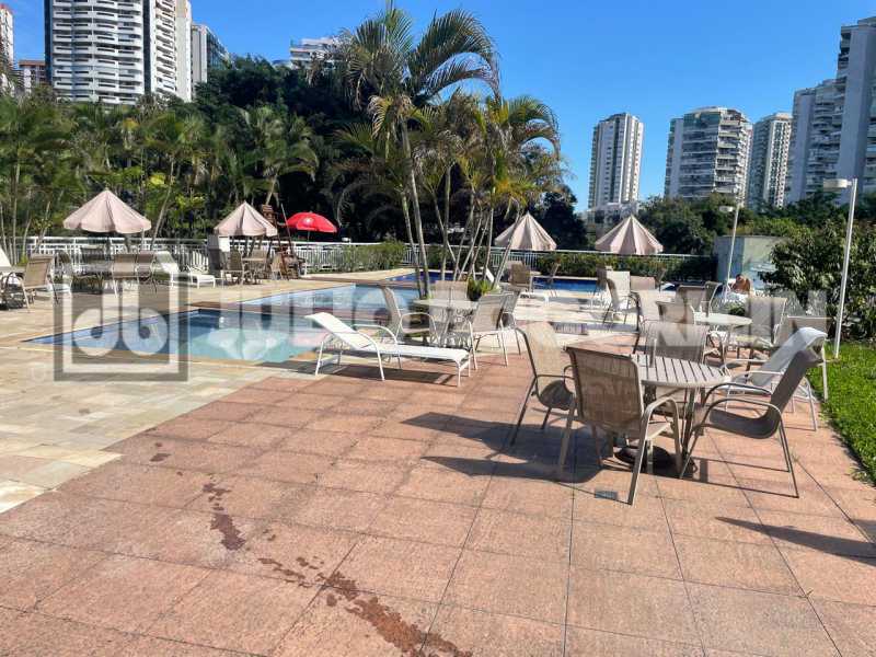 77d2e372-6a30-401b-b264-e3119c - 6