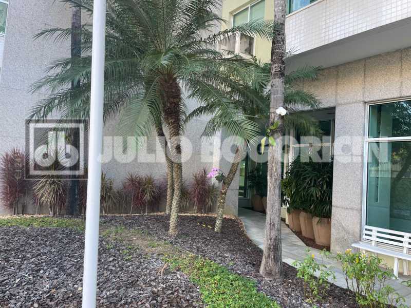 d27f8b6c-4789-4814-ba2e-0bb4f7 - 18