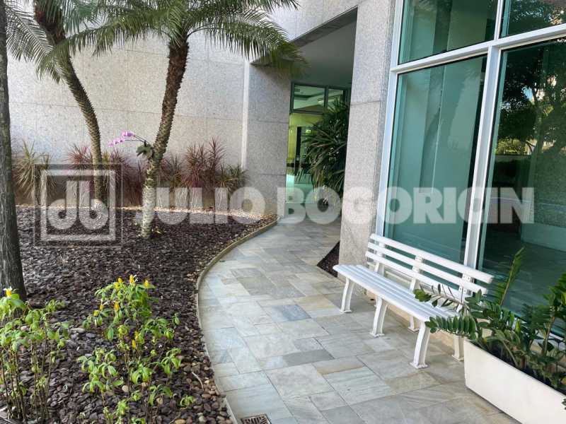 ee53a1ec-afd2-486f-8b19-6588fe - 21