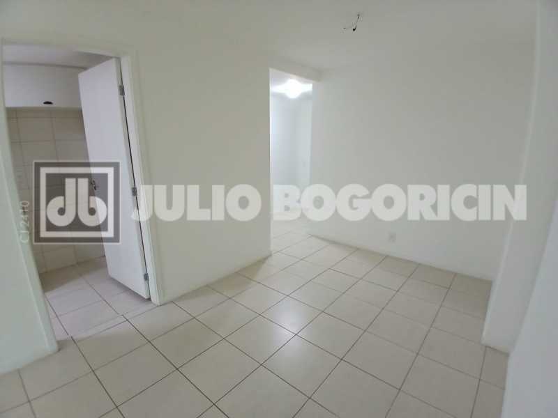 586a7635-12fb-46a9-b682-535cc4 - 28