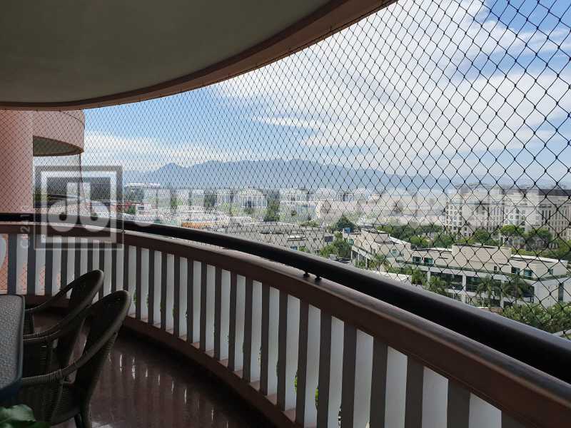 10f2c117-614b-43e4-a7f9-0865e3 - 4