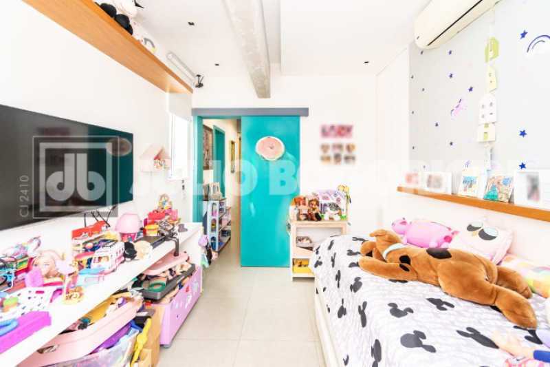 WhatsApp Image 2025-10-31 at 1 - 11