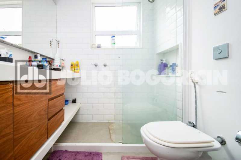 WhatsApp Image 2025-10-31 at 1 - 14