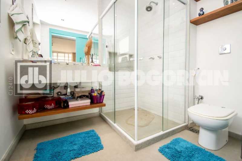 WhatsApp Image 2025-10-31 at 1 - 15