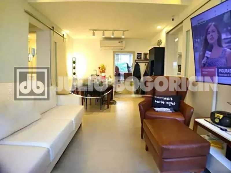 WhatsApp Image 2025-10-31 at 1 - 6