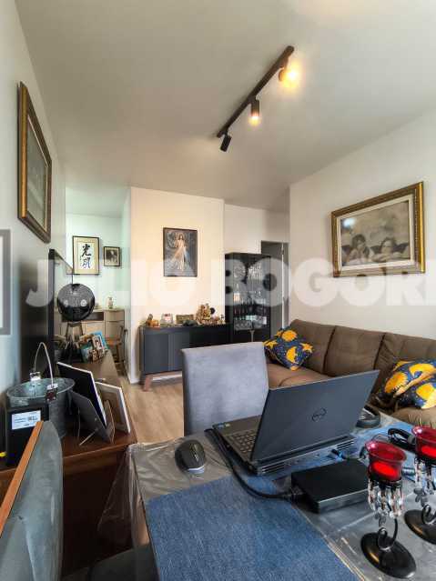 cf99efdd-65af-4738-95a5-730958 - 29