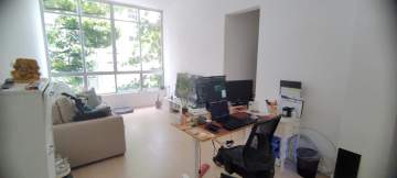 Ótima localização - Centro da Tijuca. Excepcional localização, junto ao Shopping Tijuca, Praça e Metrô Saens Pena. Apartamento, 3 quartos, reformado. Oportunidade!!! - JBT305317