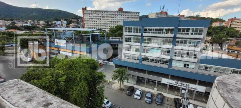 030 FOTO. - 30