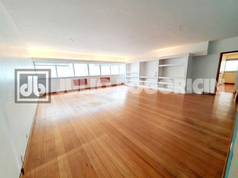 WhatsApp Image 2025-11-05 at 1 - 2