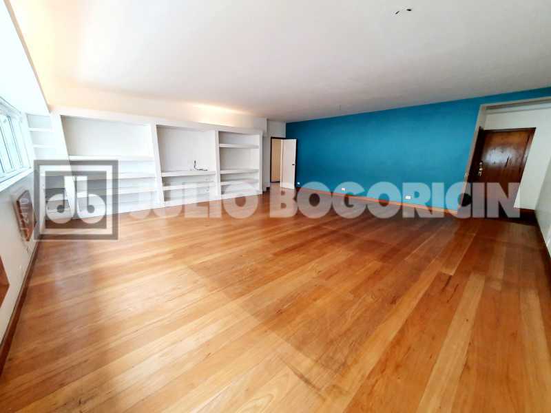 WhatsApp Image 2025-11-05 at 1 - 3