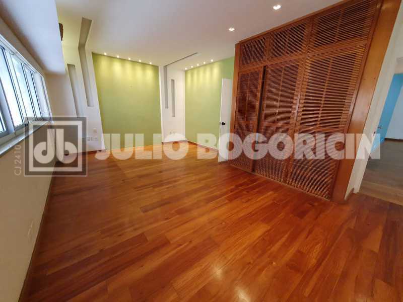 WhatsApp Image 2025-11-05 at 1 - 7