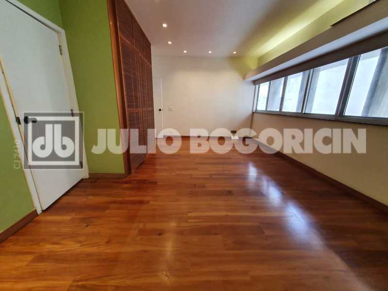 WhatsApp Image 2025-11-05 at 1 - 9