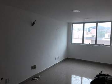 Sala : / Comercial / Tanque - JBJ71763
